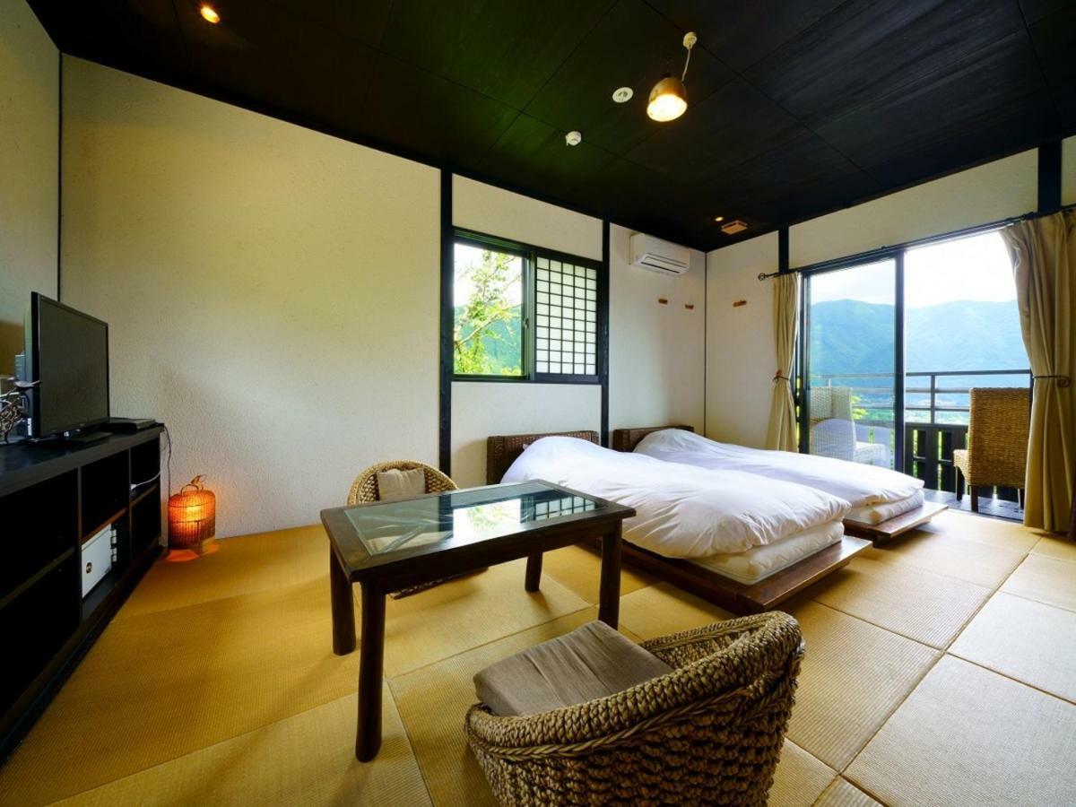 Yufu No Mori Kotori No Tayori Hotel Buitenkant foto